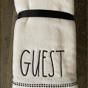 Rae Dunn guest hand towel set